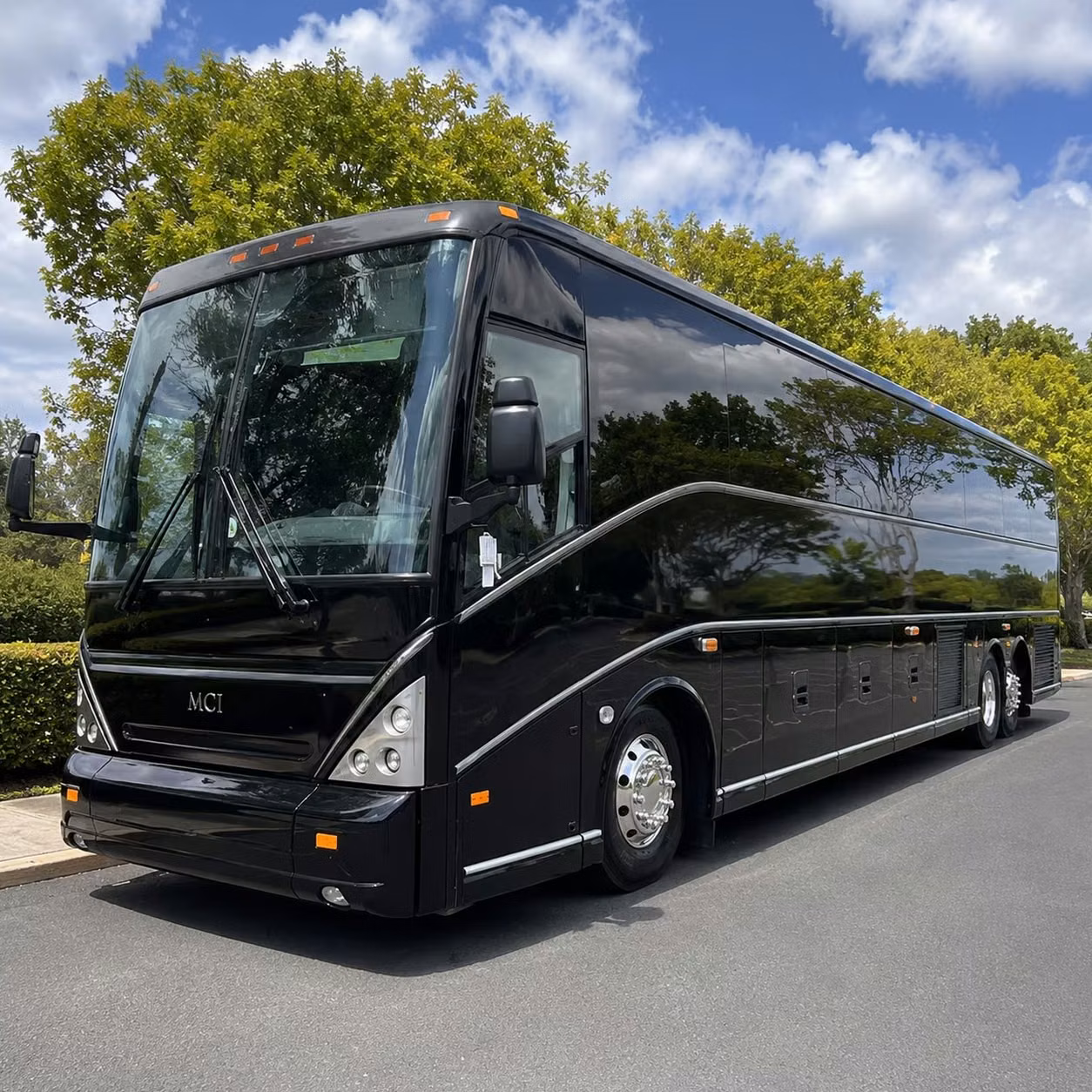 employee shuttle bus service for montgomery businesses and state government