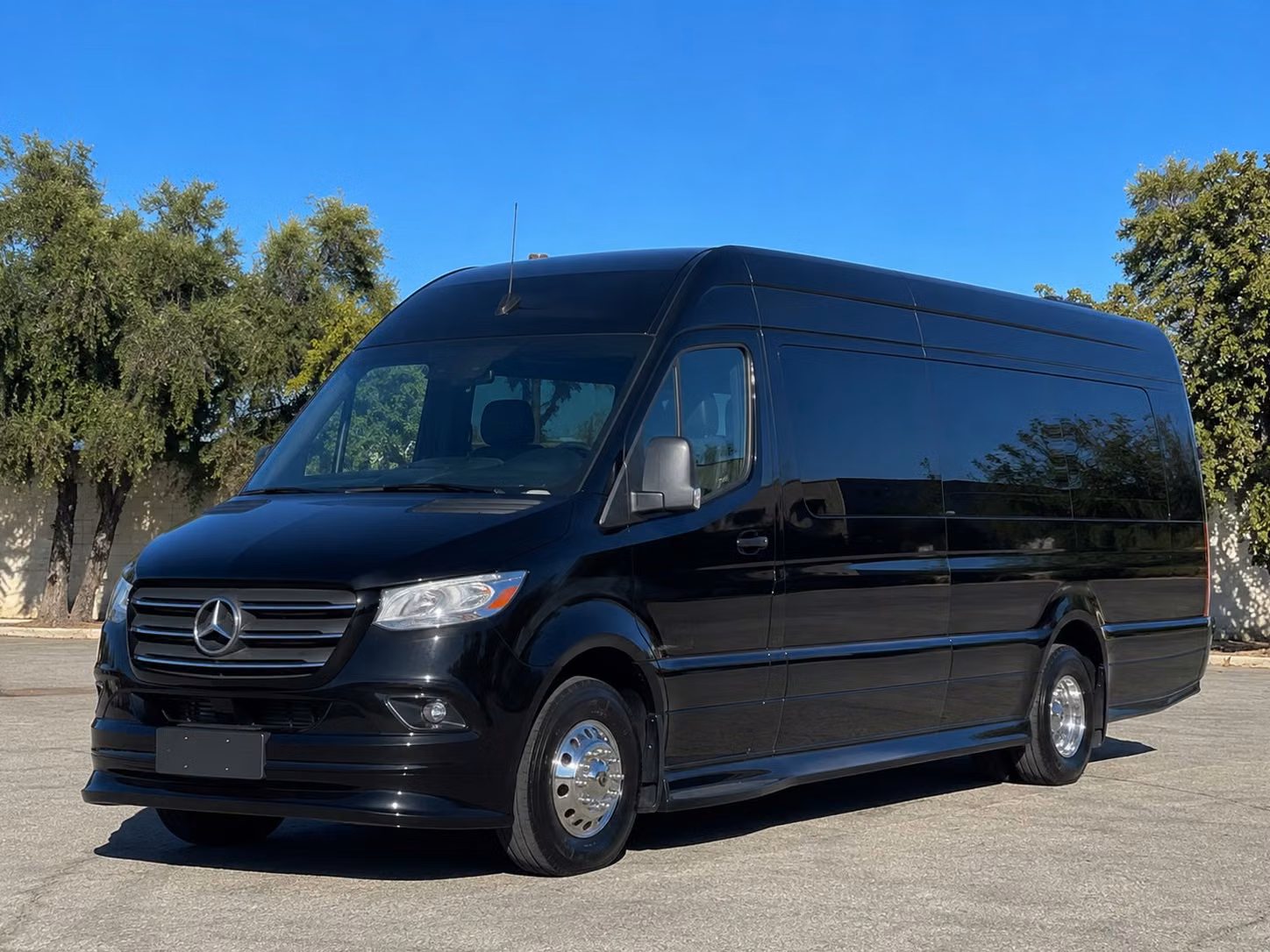 transportation serving montgomery and nearby cities
